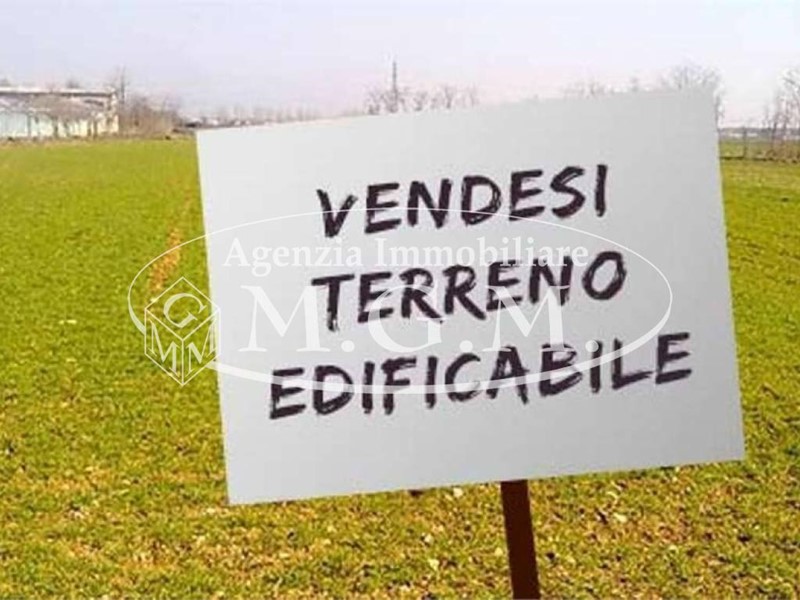 Terreno industriale in Vendita a Castelfranco di Sotto, 598'000€, 3420 m²