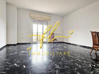 Appartamento in Vendita a Rosignano Marittimo, zona Rosignano Solvay, 154'000€, 137 m², con Box