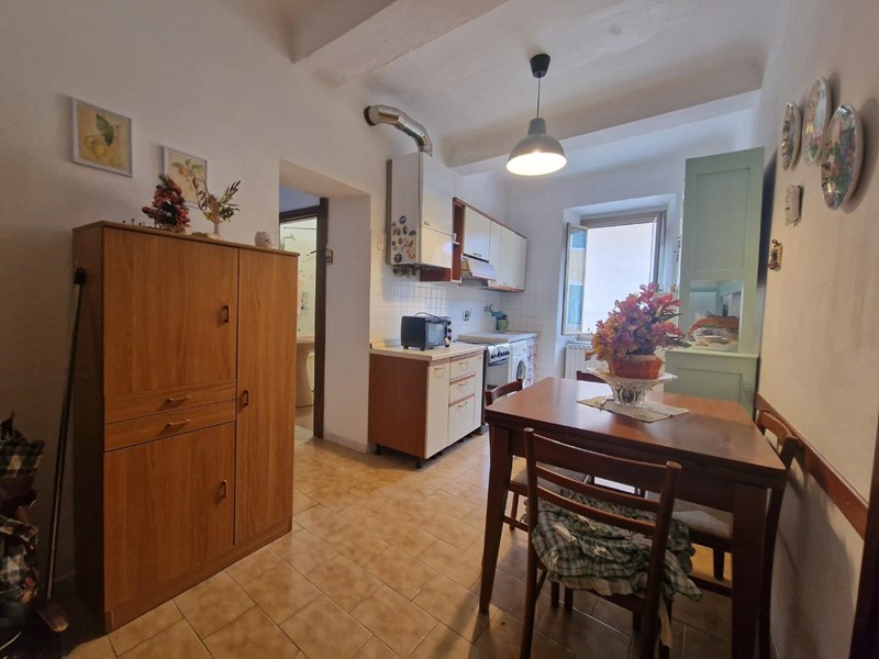 Trilocale in Vendita a Carrara, 85'000€, 50 m², arredato