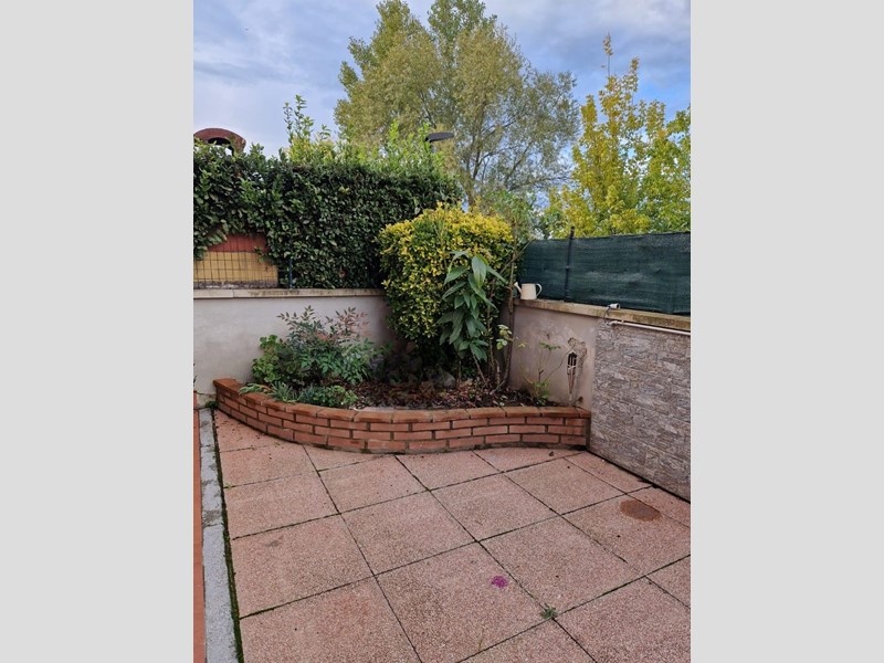 Trilocale in Vendita a Capannoli, 135'000€, 76 m², con Box