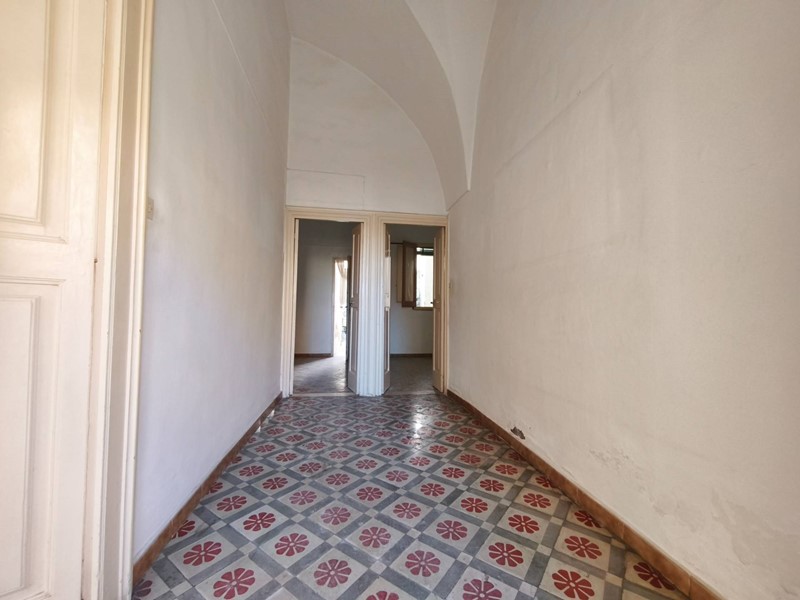 Casa Indipendente in Vendita a Alezio, 65'000€, 115 m²
