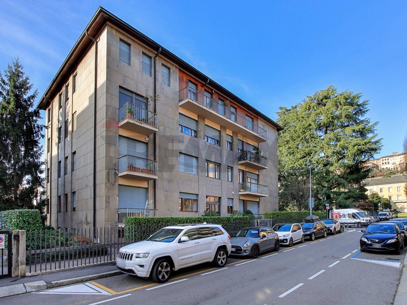 Quadrilocale in Affitto a Bergamo, 2'000&euro;, 120 m²