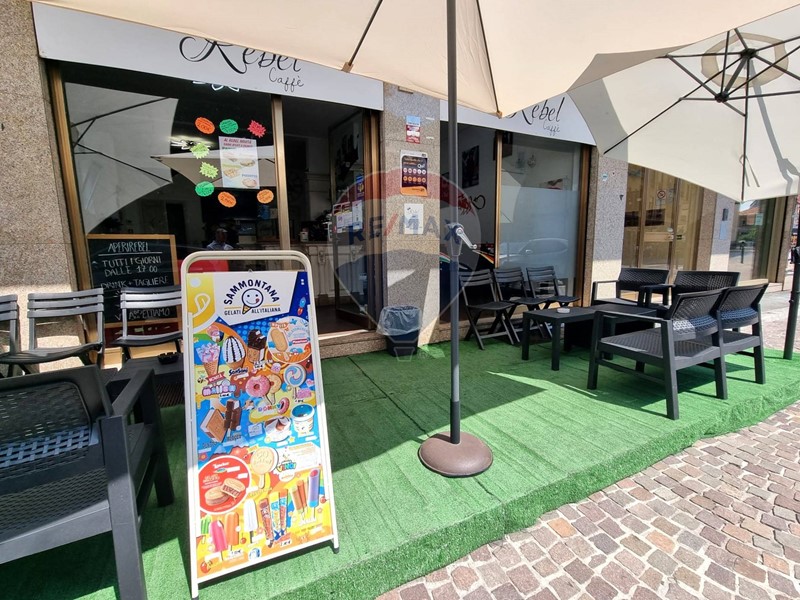 Attività commerciale in Vendita a Vimodrone, 80'000€, 70 m²
