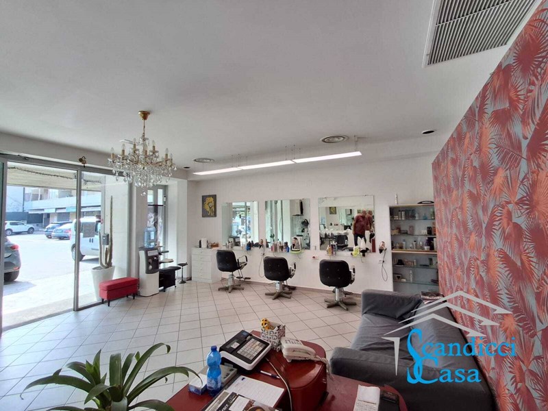 Attività commerciale in Vendita a Scandicci, 25'000€, 50 m²