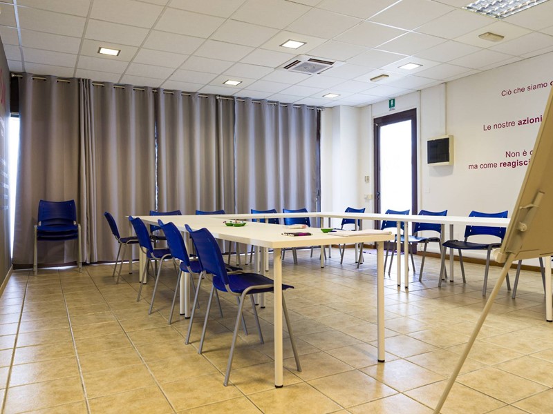 Ufficio in Vendita a Siena, 175'000€, 110 m²