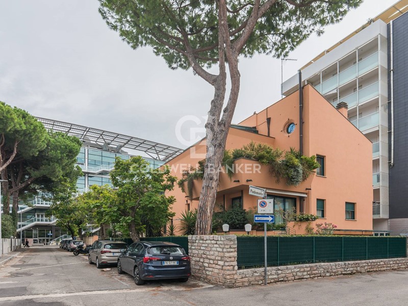 Appartamento in Vendita a Riccione, 1'700'000€, 280 m²