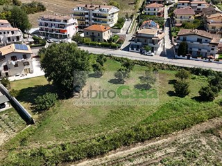 Terreno edificabile in Vendita a San Giovanni Teatino, 140'000€, 1870 m²