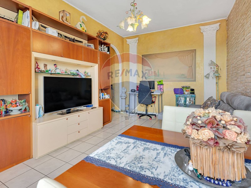 Trilocale in Vendita a Brugherio, 178'000€, 81 m²