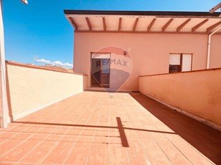 Appartamento in Vendita a Cecina, 210'000€, 107 m²