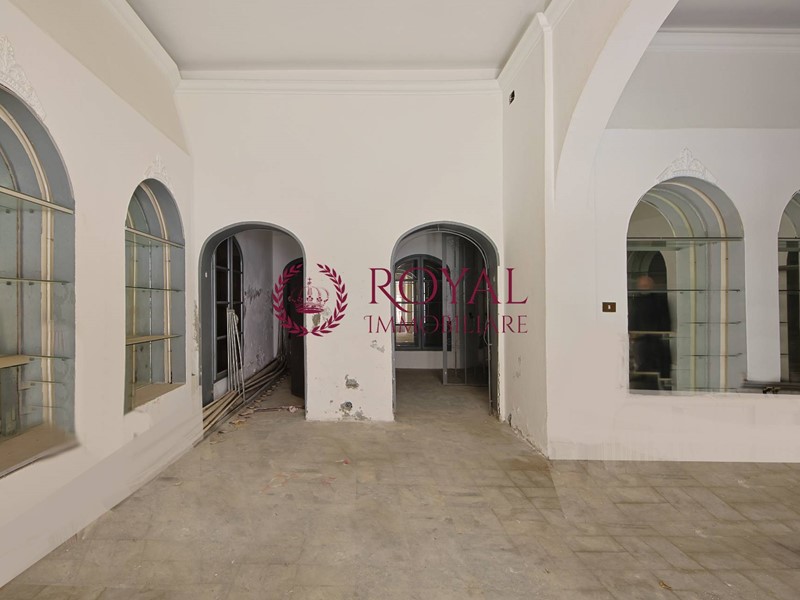 Immobile commerciale in Vendita a Livorno, 60'000&euro;, 90 m²