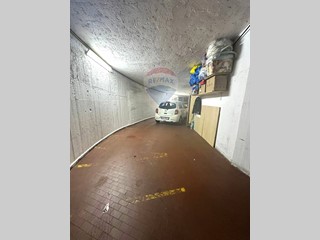 Box in Vendita a Milano, 98'000€, 102 m²