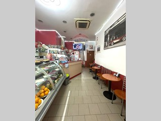 Attività commerciale in Vendita a Milano, 35'000€, 33 m²