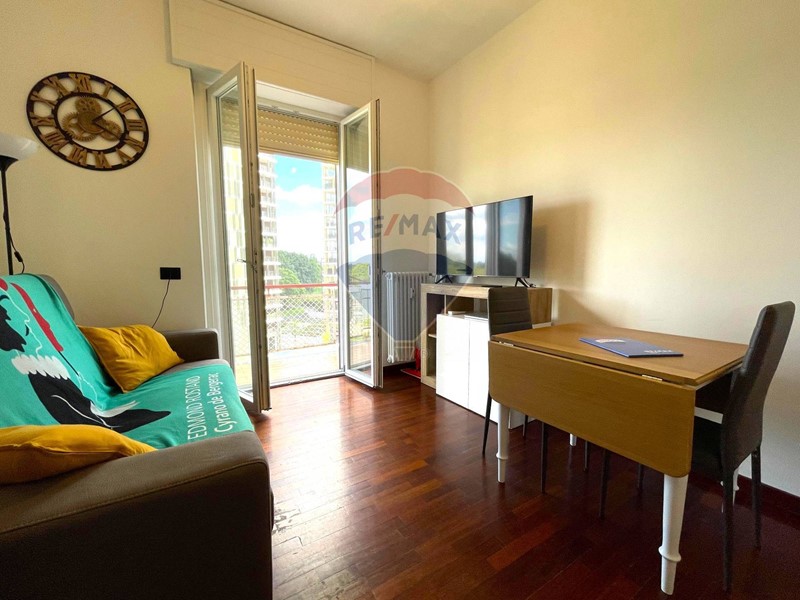 Bilocale in Affitto a Milano, 830€, 47 m²