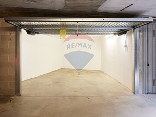 Box in Vendita a Milano, 53'000€, 23 m²