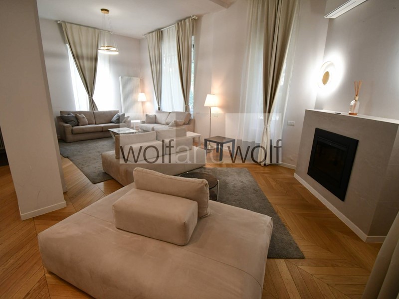 Villa in Affitto a Milano, 12'500€, 380 m²