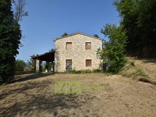 Appartamento in Vendita a Montelparo, 280'000€, 300 m²