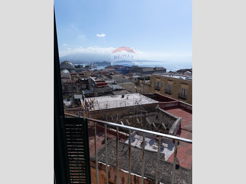 Appartamento in Vendita a Napoli, 650'000€, 165 m²