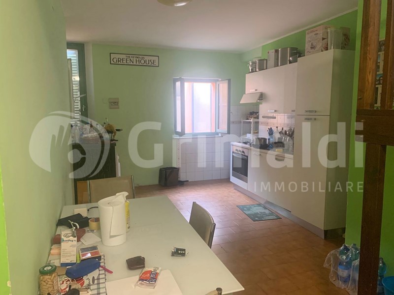 Appartamento in Vendita a Foligno, 115'000€, 125 m²