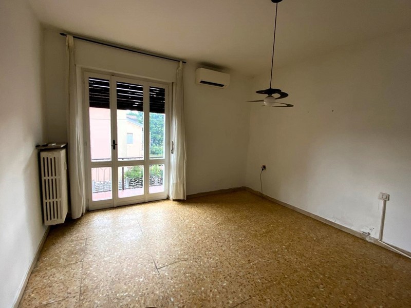 Trilocale in Vendita a Legnano, 120'000€, 81 m²