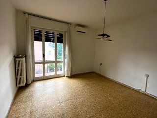 Trilocale in Vendita a Legnano, 120'000€, 81 m²