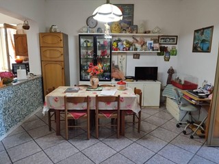 Casa Indipendente in Vendita a Cassano all'Ionio, 77'000€, 150 m²