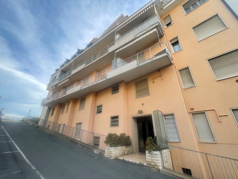 Trilocale in Vendita a Sanremo, 178'000€, 67 m²
