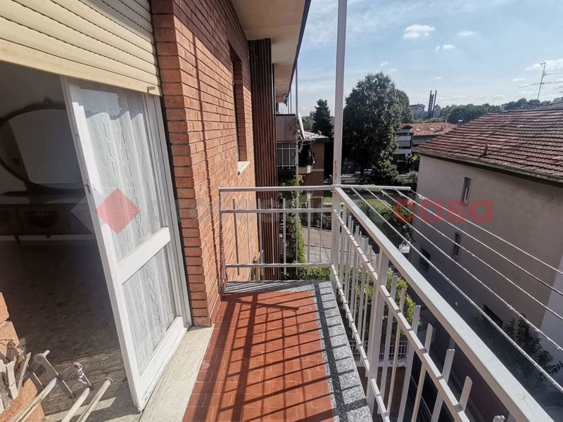 Trilocale in Vendita a Cinisello Balsamo, 190'000€, 90 m²