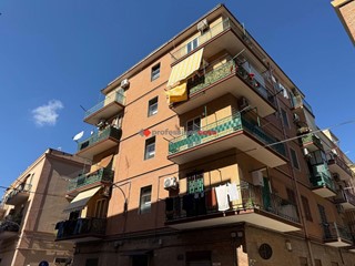 Trilocale in Vendita a Foggia, 75'000&euro;, 78 m², arredato