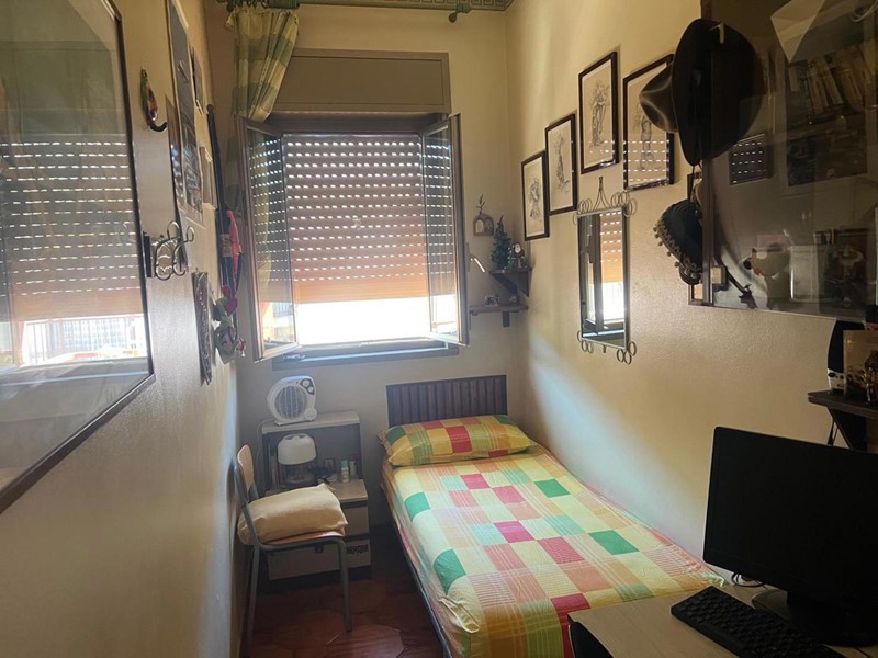 Quadrilocale in Vendita a Palermo, 125'000€, 93 m²