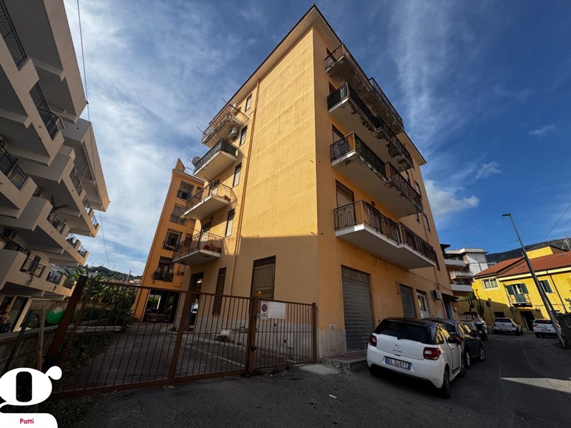 Quadrilocale in Vendita a Patti, 138'000€, 130 m²