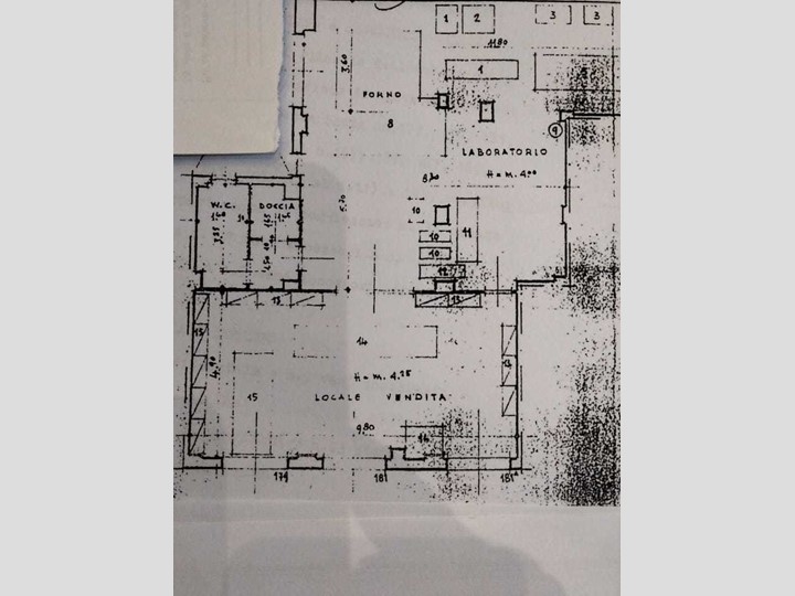 Immobile commerciale in Vendita a Siracusa, zona Tunisi Grottasanta, 130'000&euro;, 110 m²