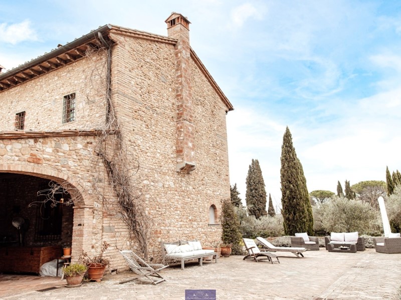 Casa Indipendente in Vendita a Firenze, zona Careggi, 950'000€, 250 m²
