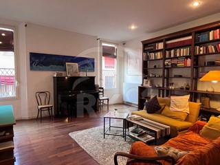 Trilocale in Vendita a Bologna, zona Centro Storico, 350'000€, 91 m², arredato