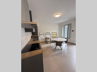 Trilocale in Affitto a Busto Arsizio, 950&euro;, 65 m², arredato