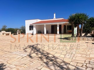 Villa in Vendita a Monopoli, 270'000€, 106 m²