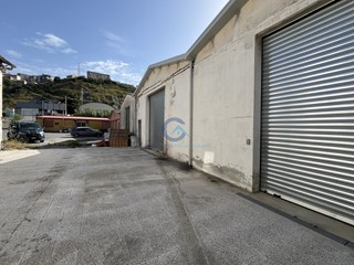 Capannone in Vendita a Catanzaro, 280'000&euro;, 615 m²