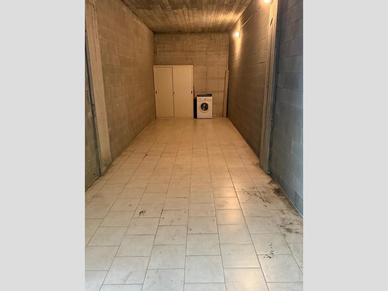 Box in Vendita a Torino, zona Cit Turin, 42'000€, 29 m²
