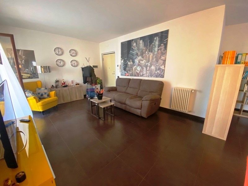 Bilocale in Vendita a Casamassima, 125'000€, 65 m², con Box