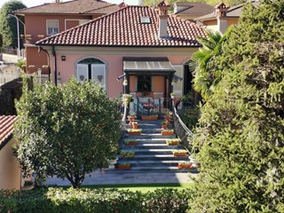 Villa in Vendita a Pavia, 349'000€, 200 m²