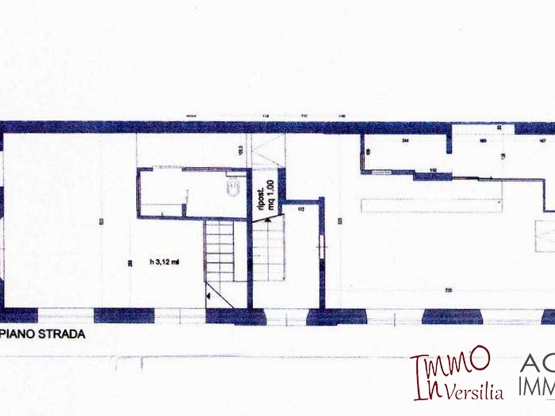 Attività commerciale in Vendita a Viareggio, 70'000€, 90 m²