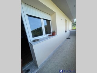 Appartamento in Vendita a Carrara, 180'000€, 100 m²