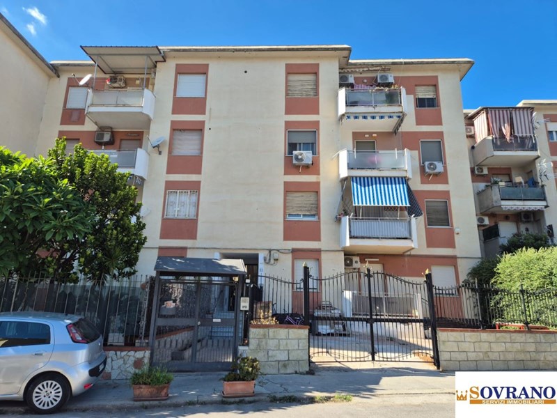Appartamento in Vendita a Palermo, 109'000€, 105 m²