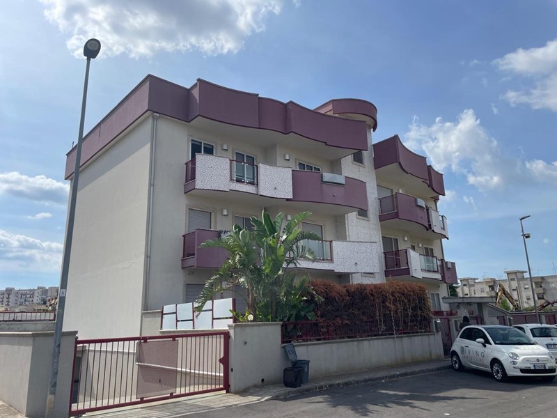 Quadrilocale in Vendita a San Giorgio Ionico, 210'000€, 156 m², con Box