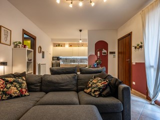 Trilocale in Vendita a Bientina, 175'000€, 70 m², con Box