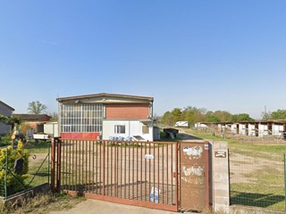 Capannone in Vendita a Torre de' Negri, 71'156€, 334 m²