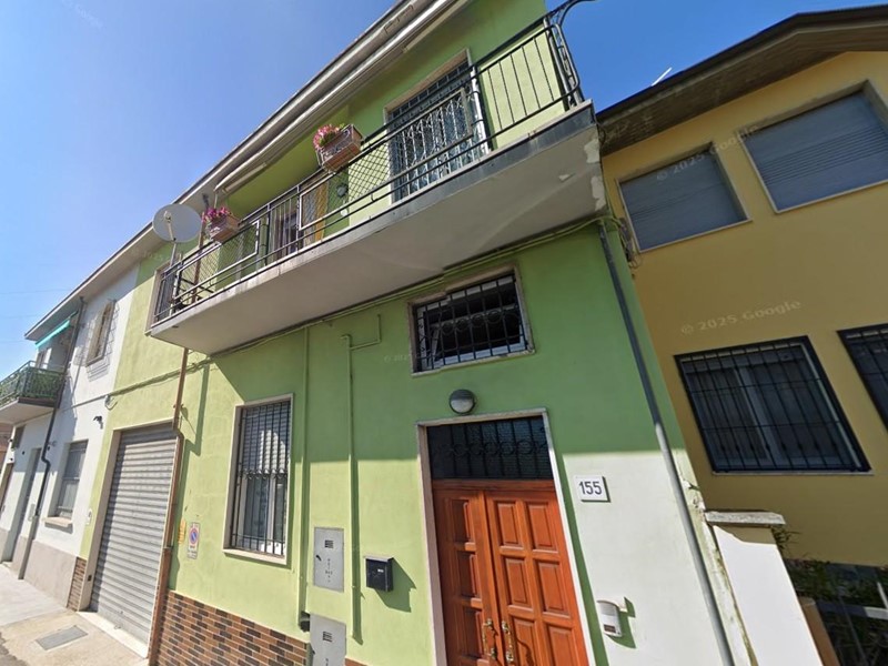 Quadrilocale in Vendita a Voghera, 57'798€, 195 m²