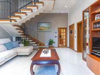 Trilocale in Vendita a Capraia e Limite, zona Limite, 229'000€, 80 m²