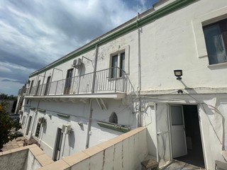Casa Indipendente in Vendita a Taranto, 200'000€, 365 m²