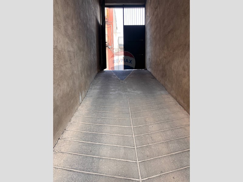 Box in Vendita a Aci Catena, 12'000€, 20 m²