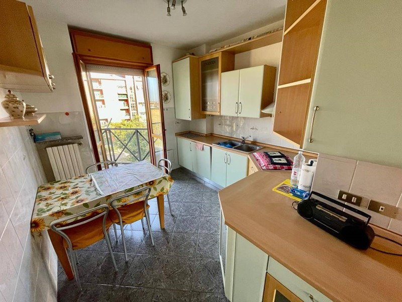 Appartamento in Vendita a Alessandria, 135'000€, 100 m²